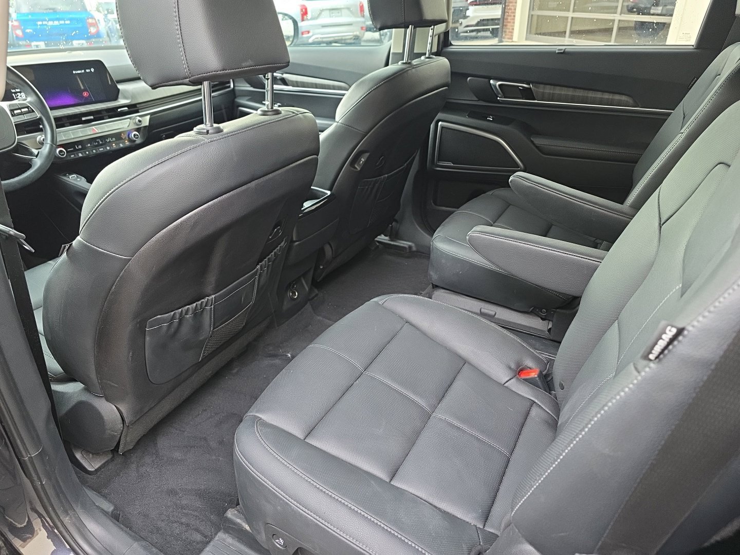 Used 2025 Kia Telluride EX w/ EX Captain's Chair Package AWD/4WD image 18