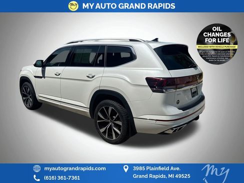 Used 2024 Volkswagen Atlas SEL Premium R-Line AWD/4WD image 5