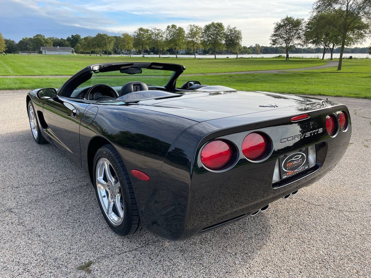 Used 2003 Chevrolet Corvette Convertible w/ Preferred Equipment Group1 RWD image 6