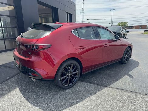 New 2026 MAZDA MAZDA3 Hatchback w/Premium Plus Pkg AWD/4WD image 5