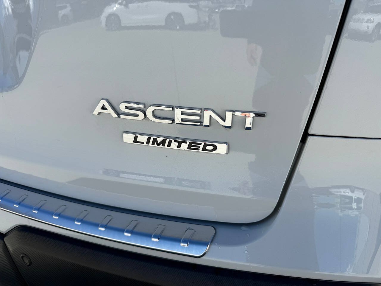 Used 2023 Subaru Ascent Limited w/ Technology Package AWD/4WD image 10