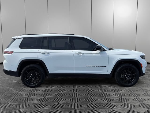 Used 2023 Jeep Grand Cherokee L Laredo AWD/4WD image 6