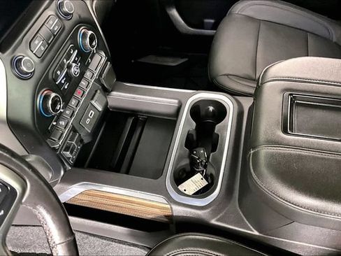 Used 2019 Chevrolet Silverado 1500 RST AWD/4WD image 18