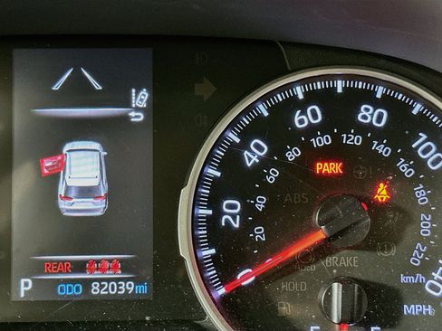 Used 2019 Toyota RAV4 XLE w/ Convenience Package AWD/4WD image 19