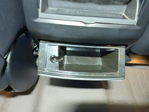Used 2014 Mercedes-Benz GL 450 4MATIC image 73