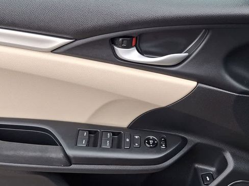 Used 2018 Honda Civic LX image 10
