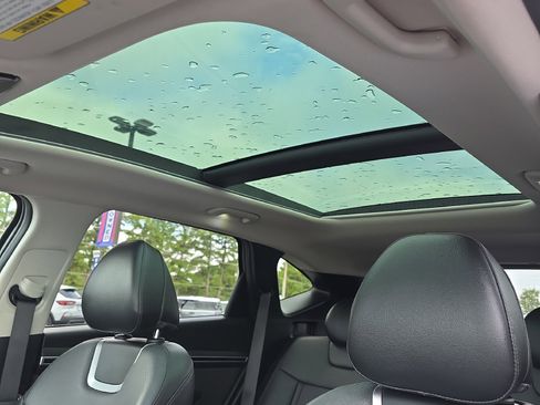 Used 2024 Hyundai Tucson Limited image 16