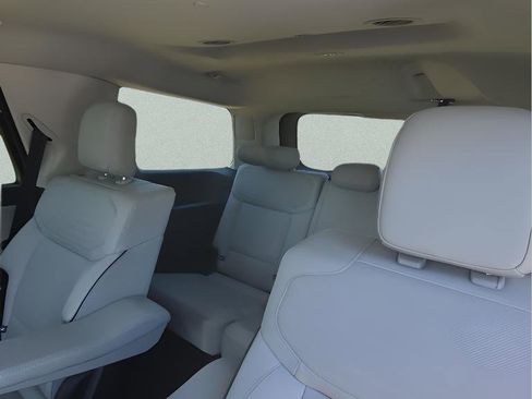 Used 2025 Ford Expedition Platinum w/ Platinum Ultimate Package AWD/4WD image 13