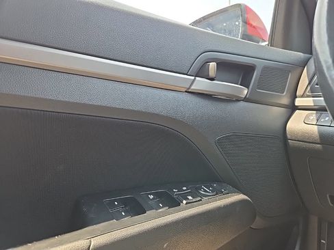 Used 2017 Hyundai Elantra Value Edition w/ Cargo Package FWD image 19