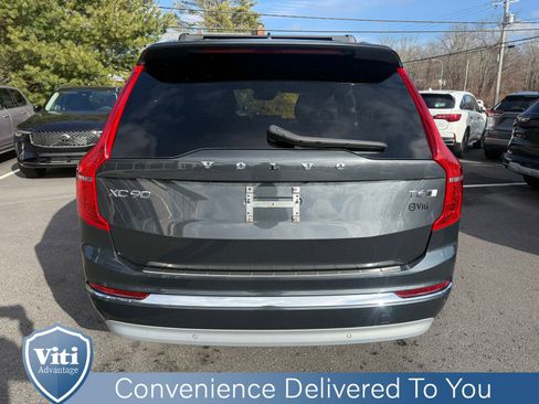Certified 2022 Volvo XC90 T6 Inscription w/ Lounge Package image 7