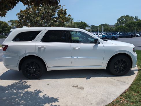 Used 2019 Dodge Durango GT w/ Blacktop Package RWD image 11