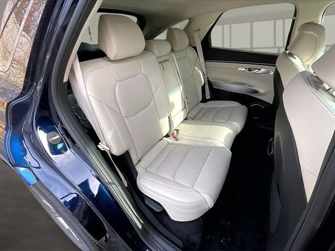 New 2026 Genesis GV70 2.5T Select image 9