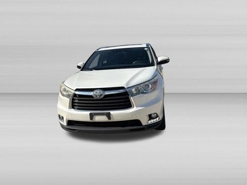 Used 2016 Toyota Highlander Limited Platinum AWD/4WD image 9
