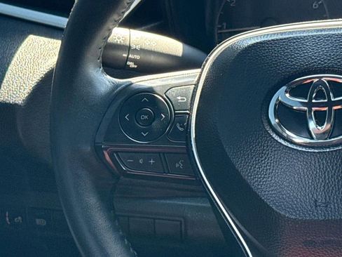 Used 2025 Toyota Corolla SE FWD image 15