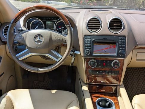 Used 2012 Mercedes-Benz GL 450 4MATIC image 18