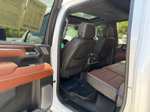 Used 2024 GMC Sierra 2500 Denali Ultimate image 33