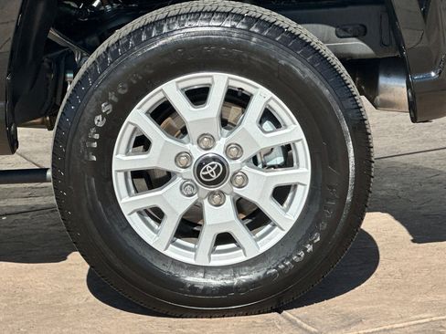 Certified 2025 Toyota Tacoma SR5 image 33