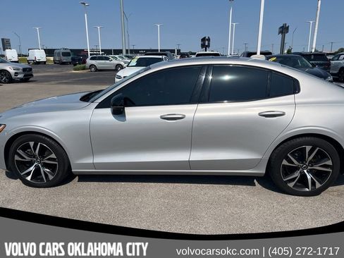 Used 2024 Volvo S60 B5 Plus w/ Protection Package Premier FWD image 9