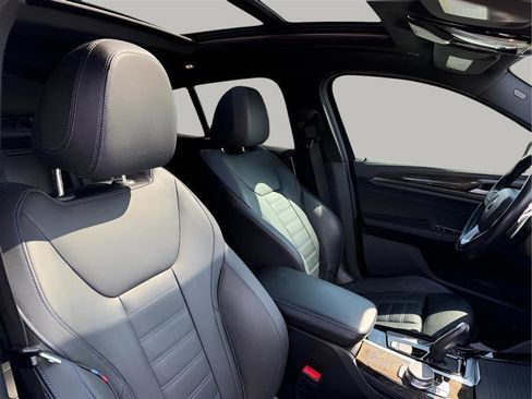 Used 2019 BMW X4 M40i w/ Executive Package image 37