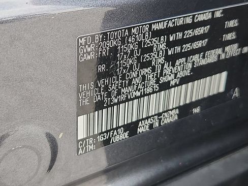 Used 2021 Toyota RAV4 XLE FWD image 20