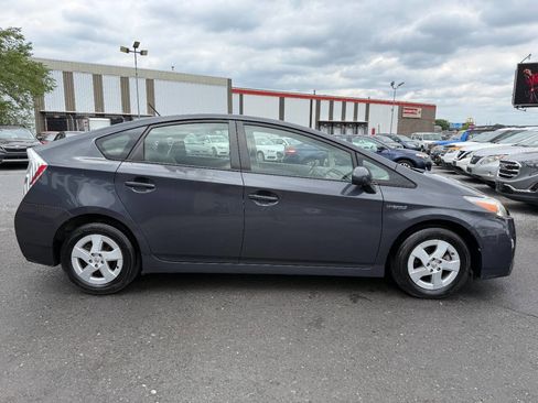 Used 2014 Toyota Prius Two FWD image 4