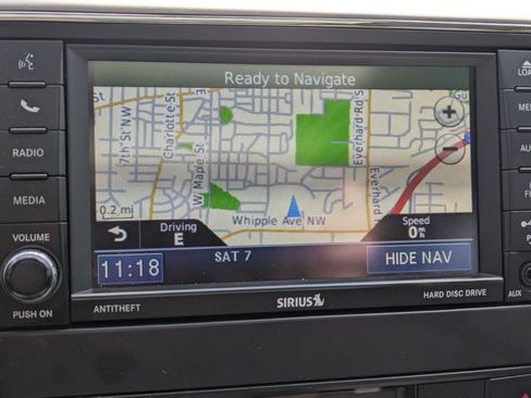 Used 2012 Jeep Grand Cherokee Laredo AWD/4WD image 13