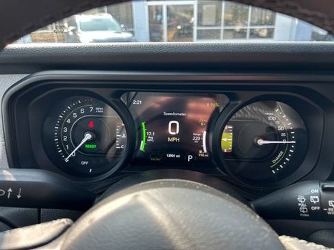 Used 2025 Jeep Wrangler Unlimited Sport S 4xe AWD/4WD image 38