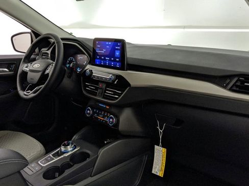 Used 2021 Ford Escape SE w/ SE Sport Appearance Package FWD image 39