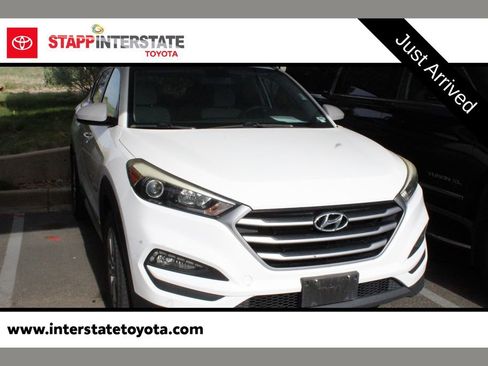 Used 2017 Hyundai Tucson SE AWD/4WD image 1