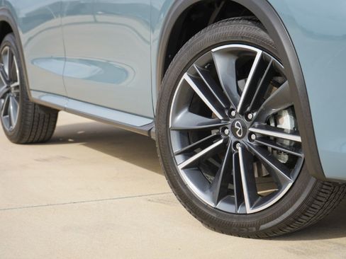 Certified 2025 INFINITI QX50 Sport image 2