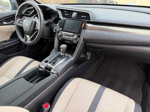 Used 2019 Honda Civic EX image 18