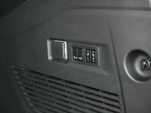 New 2026 GMC Yukon XL AT4 w/ Premium Trailering Package image 43