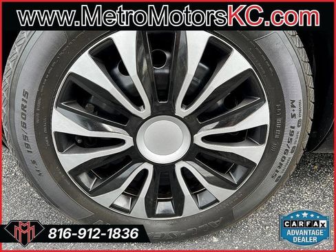 Used 2018 Ford Fiesta SE FWD image 11