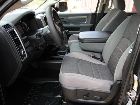 Used 2016 RAM 2500 SLT w/ Luxury Group AWD/4WD image 21