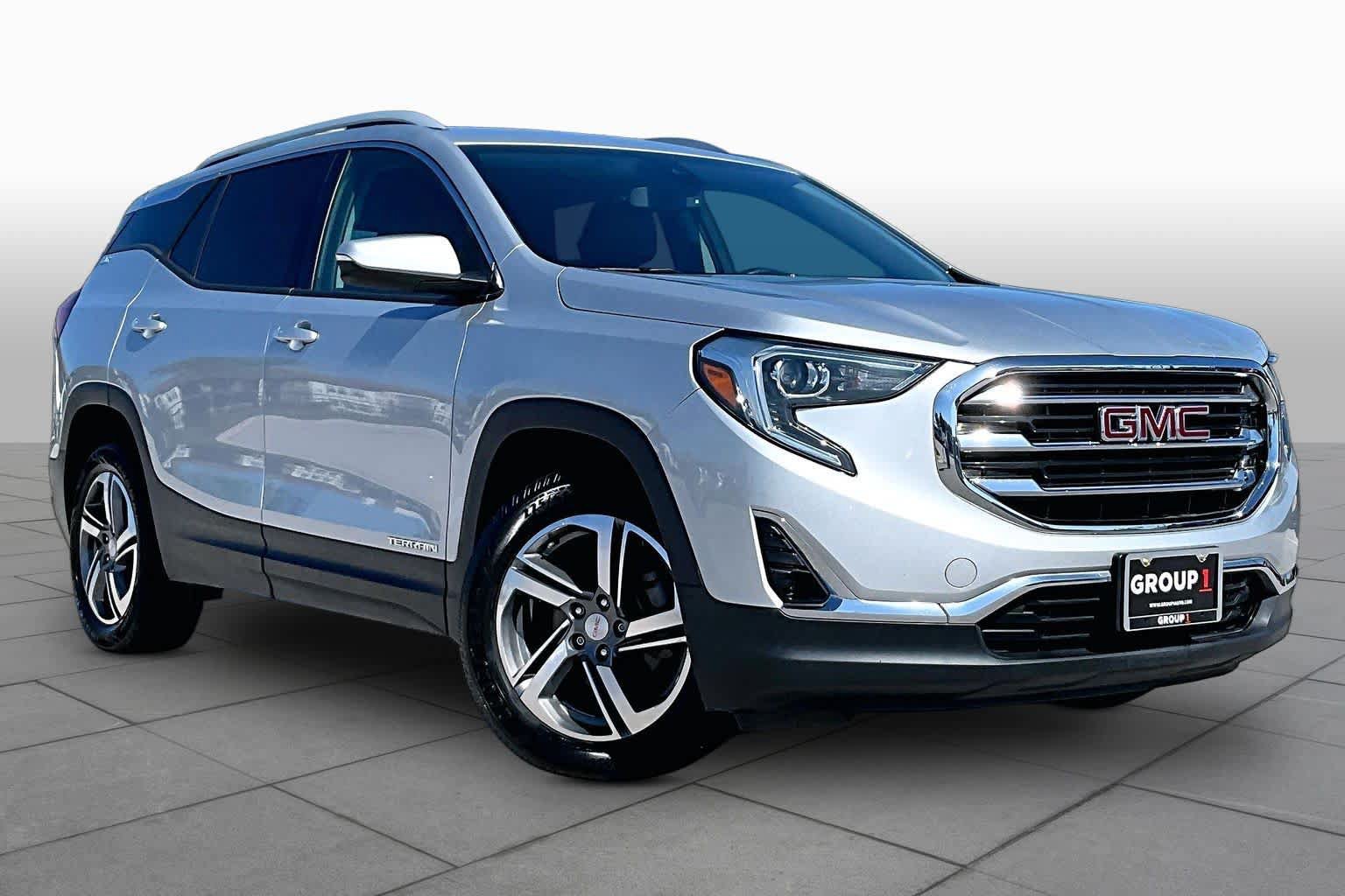 Used 2020 GMC Terrain SLT w/ Preferred Package AWD/4WD image 3