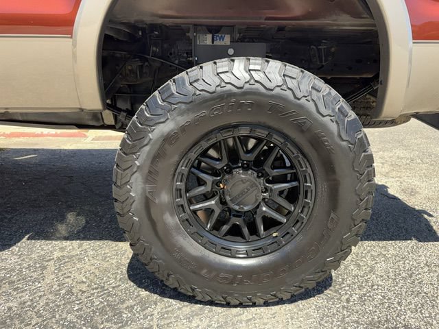 Used 2005 Ford F250 4x4 Crew Cab Super Duty image 31