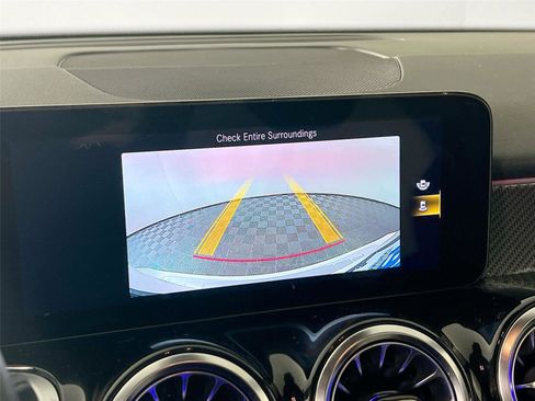 Certified 2023 Mercedes-Benz GLB 250 4MATIC image 12