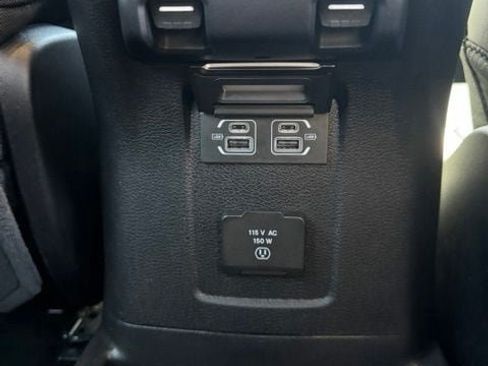 Used 2024 Jeep Wrangler Unlimited Rubicon AWD/4WD image 24