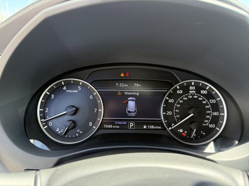 Certified 2025 INFINITI QX50 Luxe image 17