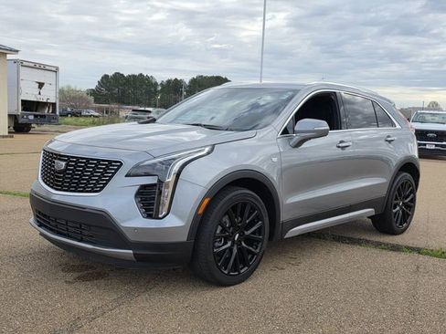 Used 2023 Cadillac XT4 Premium Luxury w/ LPO, Onyx Lite Package image 7