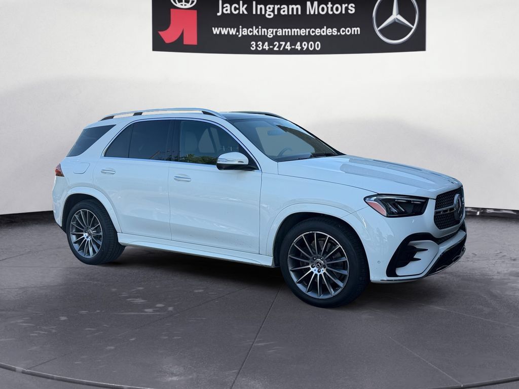 Used 2024 Mercedes-Benz GLE 450 4MATIC image 7