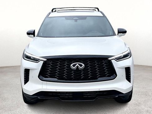 Certified 2025 INFINITI QX60 Luxe w/ Black Edition image 6