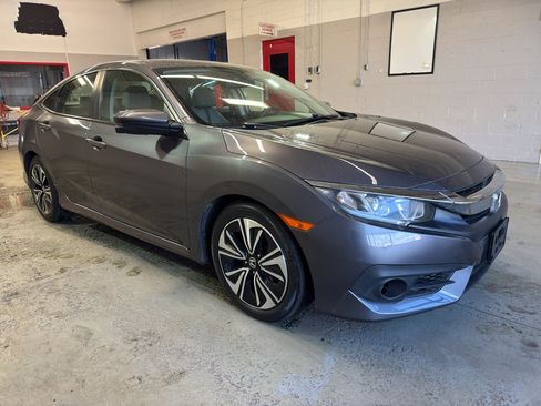 Used 2016 Honda Civic EX-T image 1
