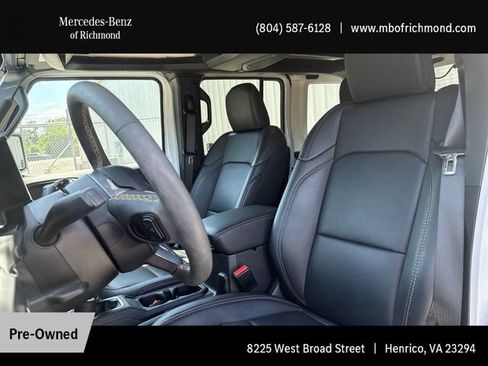 Used 2024 Jeep Wrangler Unlimited Sahara w/ Technology Group AWD/4WD image 14