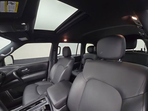 Used 2024 Nissan Armada SL w/ Midnight Edition Package image 48