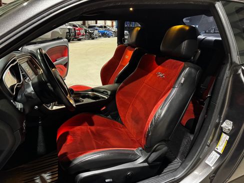 Used 2016 Dodge Challenger R/T Plus image 16