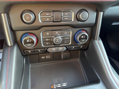 Used 2022 Chevrolet Tahoe RST image 29