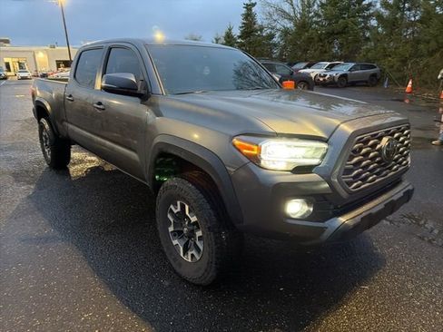 Used 2023 Toyota Tacoma TRD Off-Road w/ Technology Package image 1