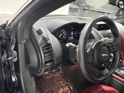 Used 2015 Jaguar F-TYPE S image 17