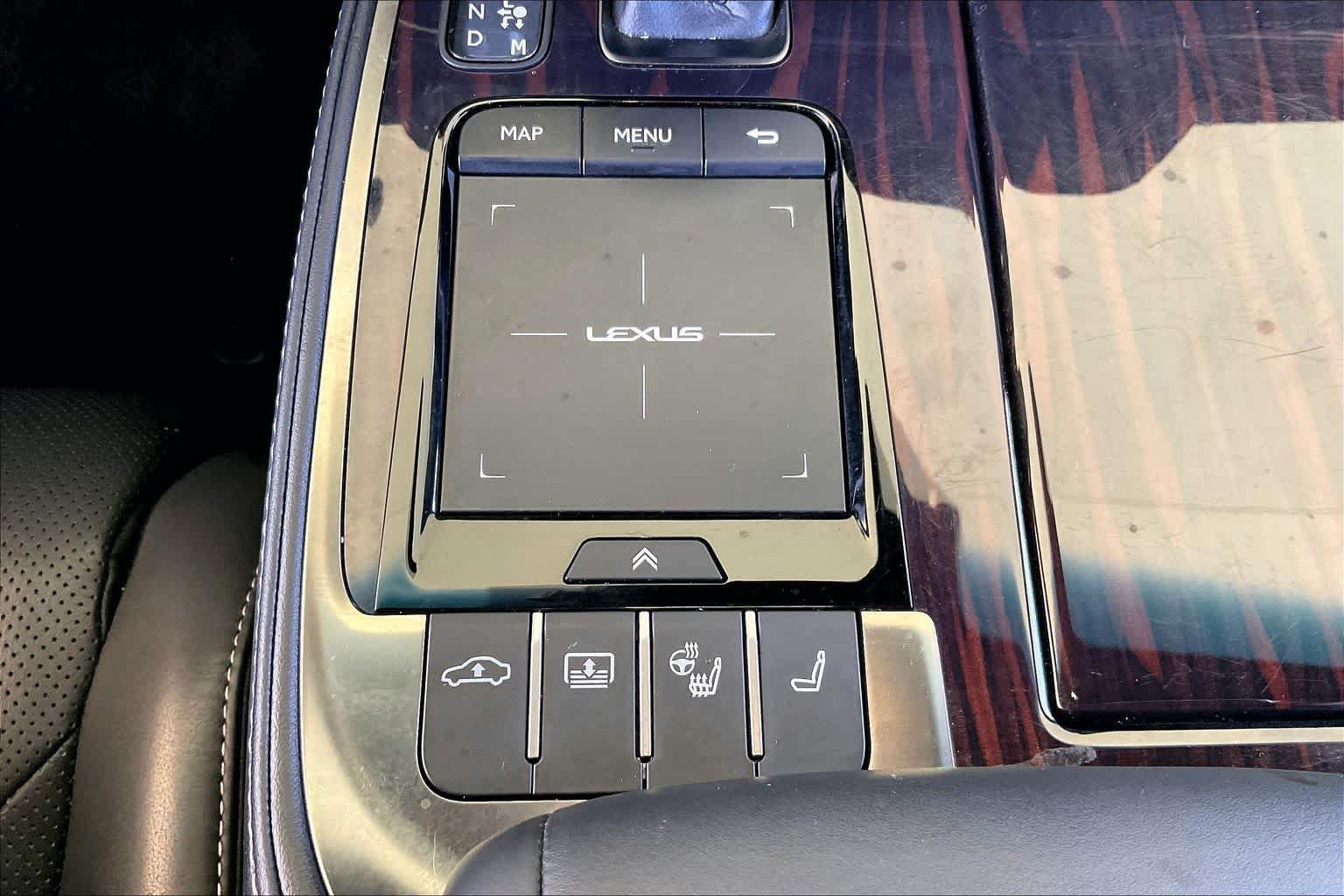 Used 2022 Lexus LS 500 w/ Interior Upgrade Package RWD image 33